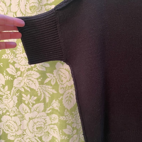 BCBGeneration Cropped Front Sweater - Picture 5 of 5